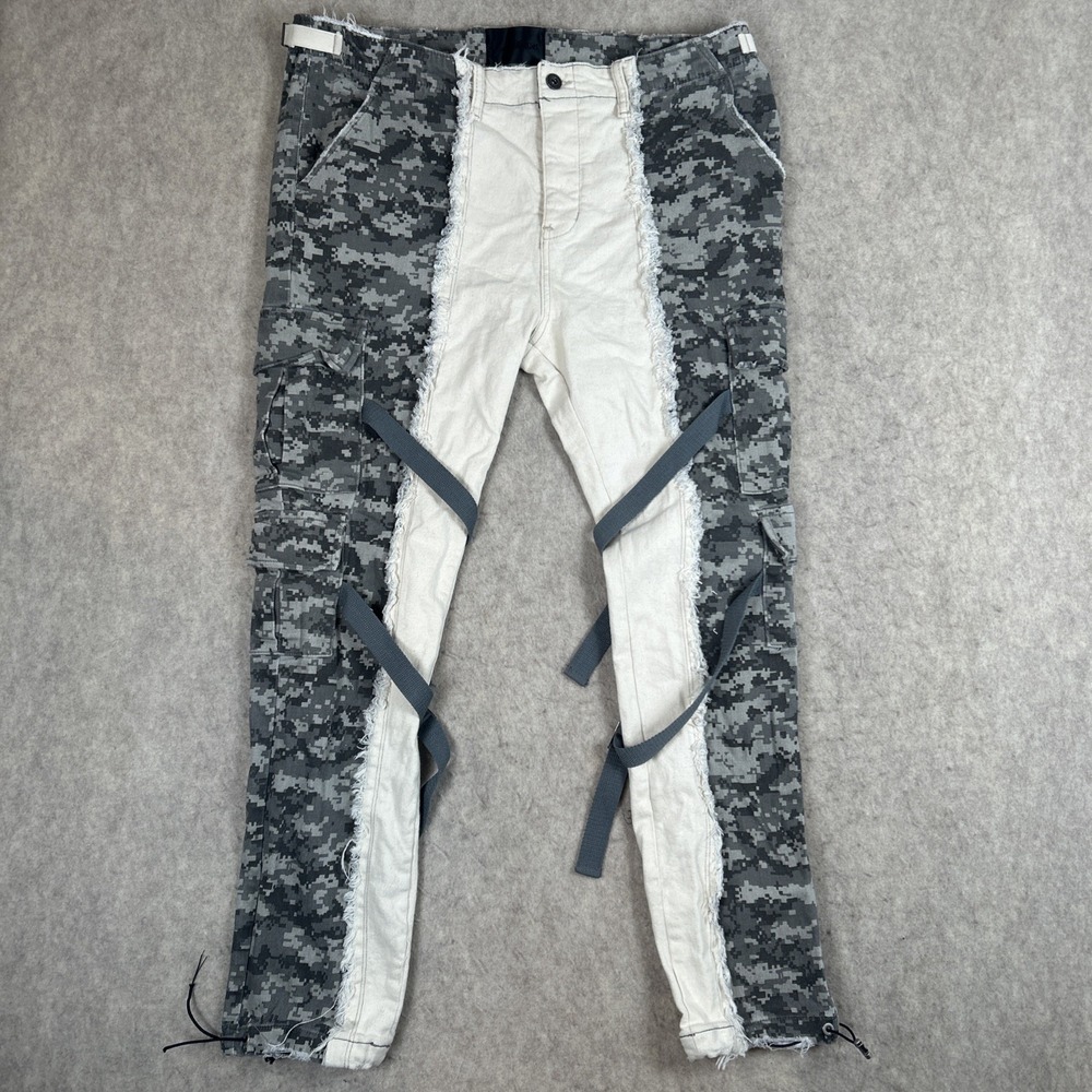 Valabasas Jeans Mens 40x32 White Green Pixel Camo Cargo Frayed Seams Straps‎